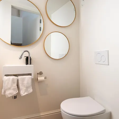 Luxurious Duplex - Park View - Walk To Apartment